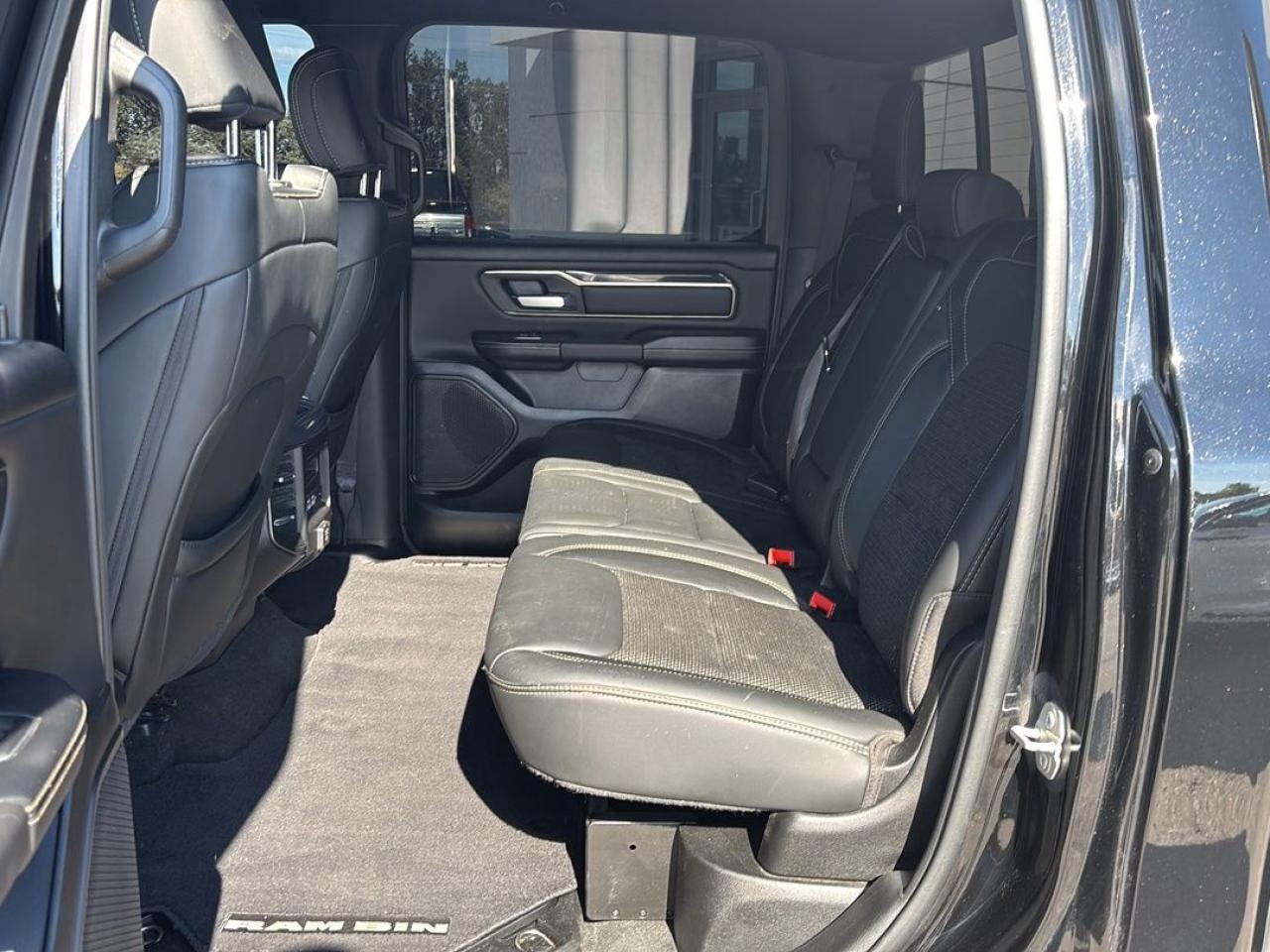 2021 RAM 1500 SPORT Photo5