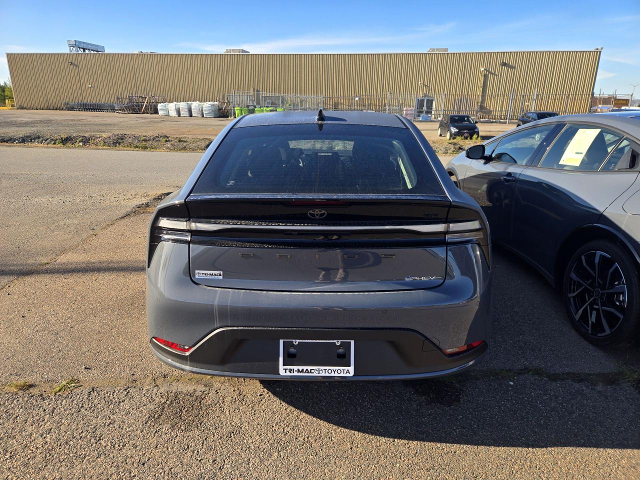 2025 Toyota Prius Plug-In HYBRID SE PRIUS PLUG-IN HYBRID SE Photo3
