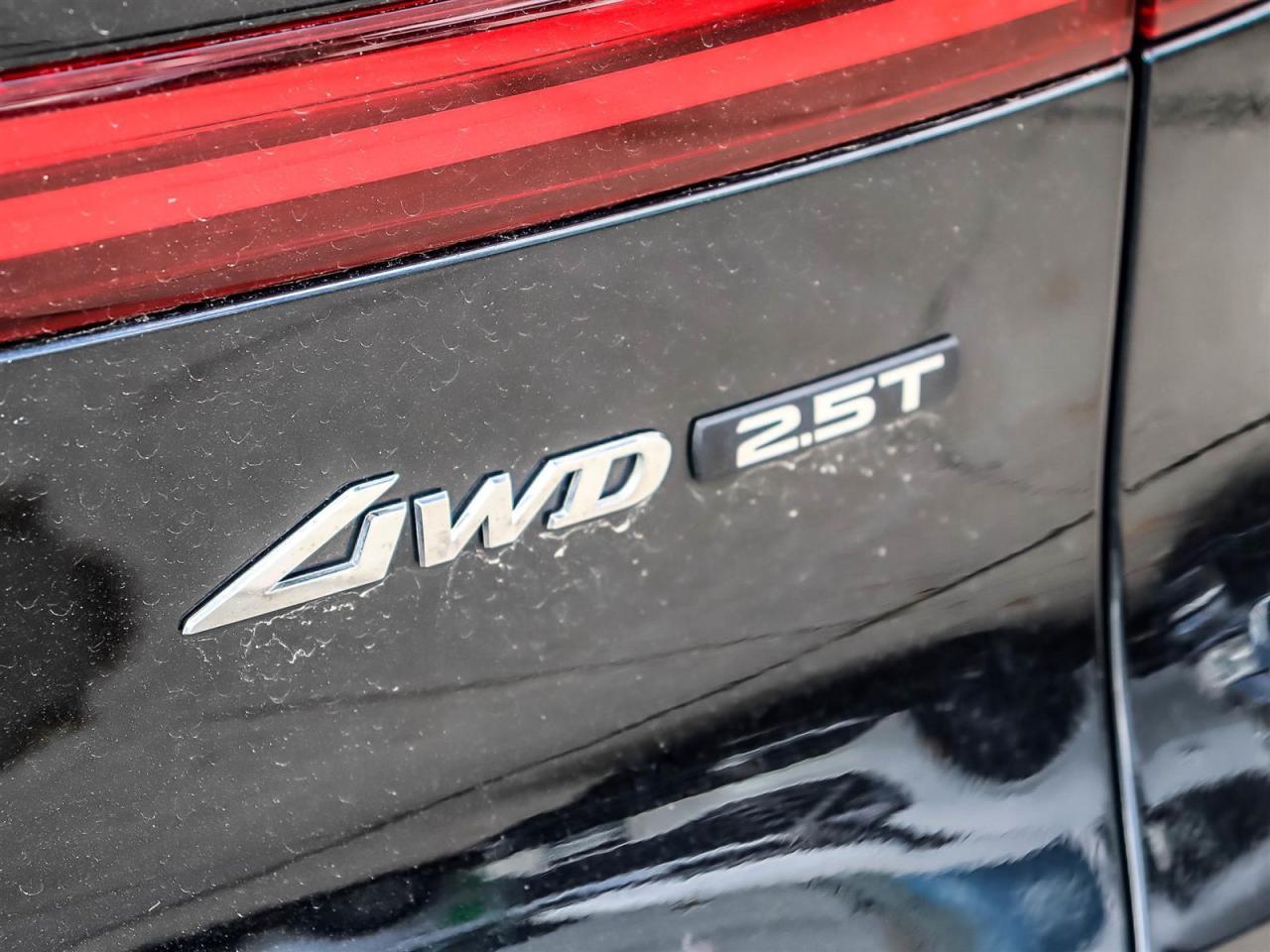 2022 Genesis GV70 2.5T Prestige Photo