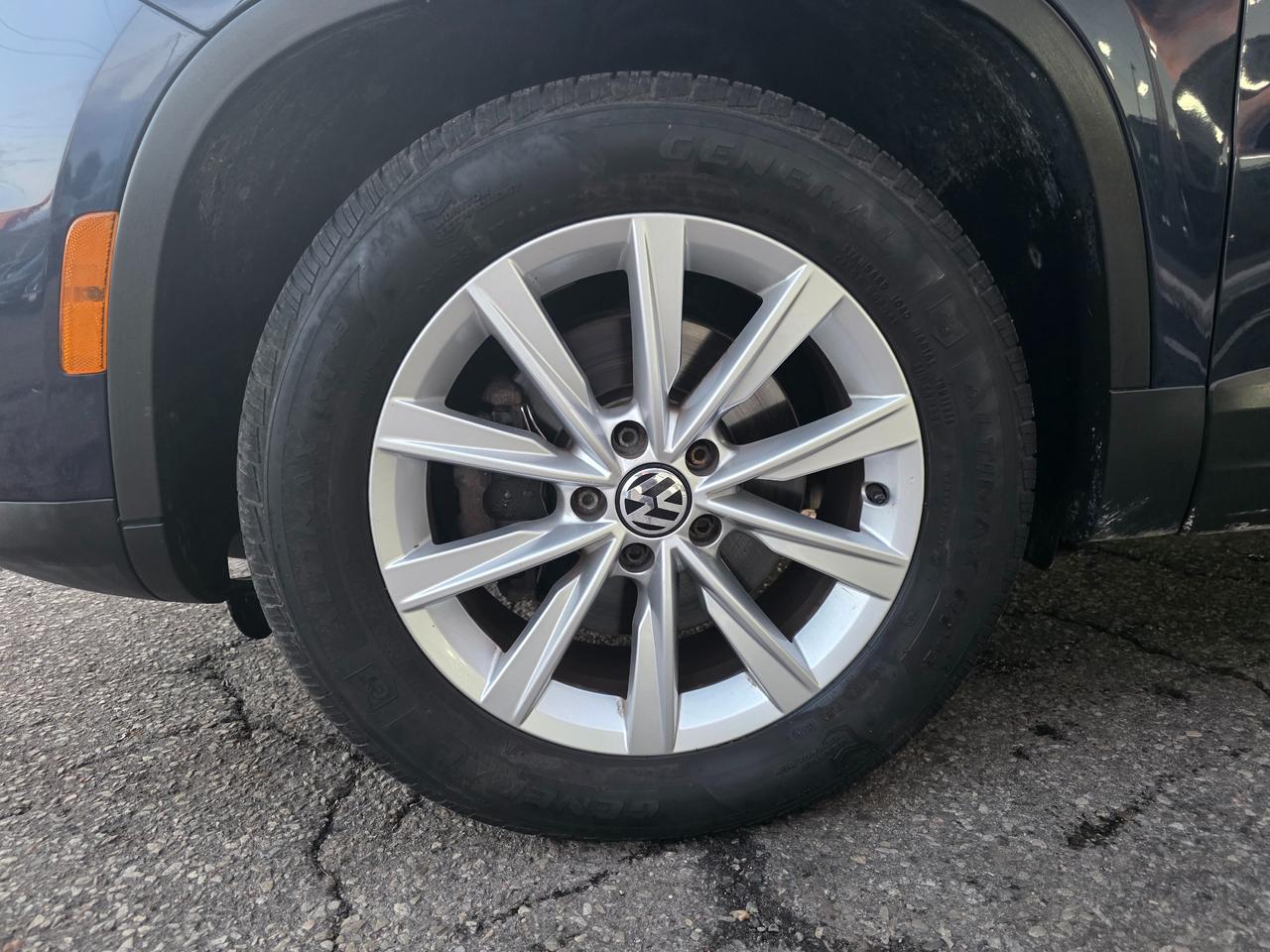 2015 Volkswagen Tiguan Comfortline Sunroof | Backup Camera | Fender Sound | Backup Camera Photo