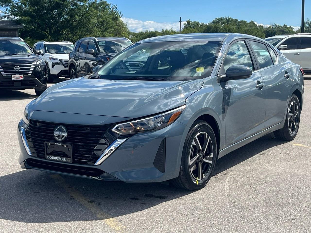 2025 Nissan Sentra SV CVT Photo2