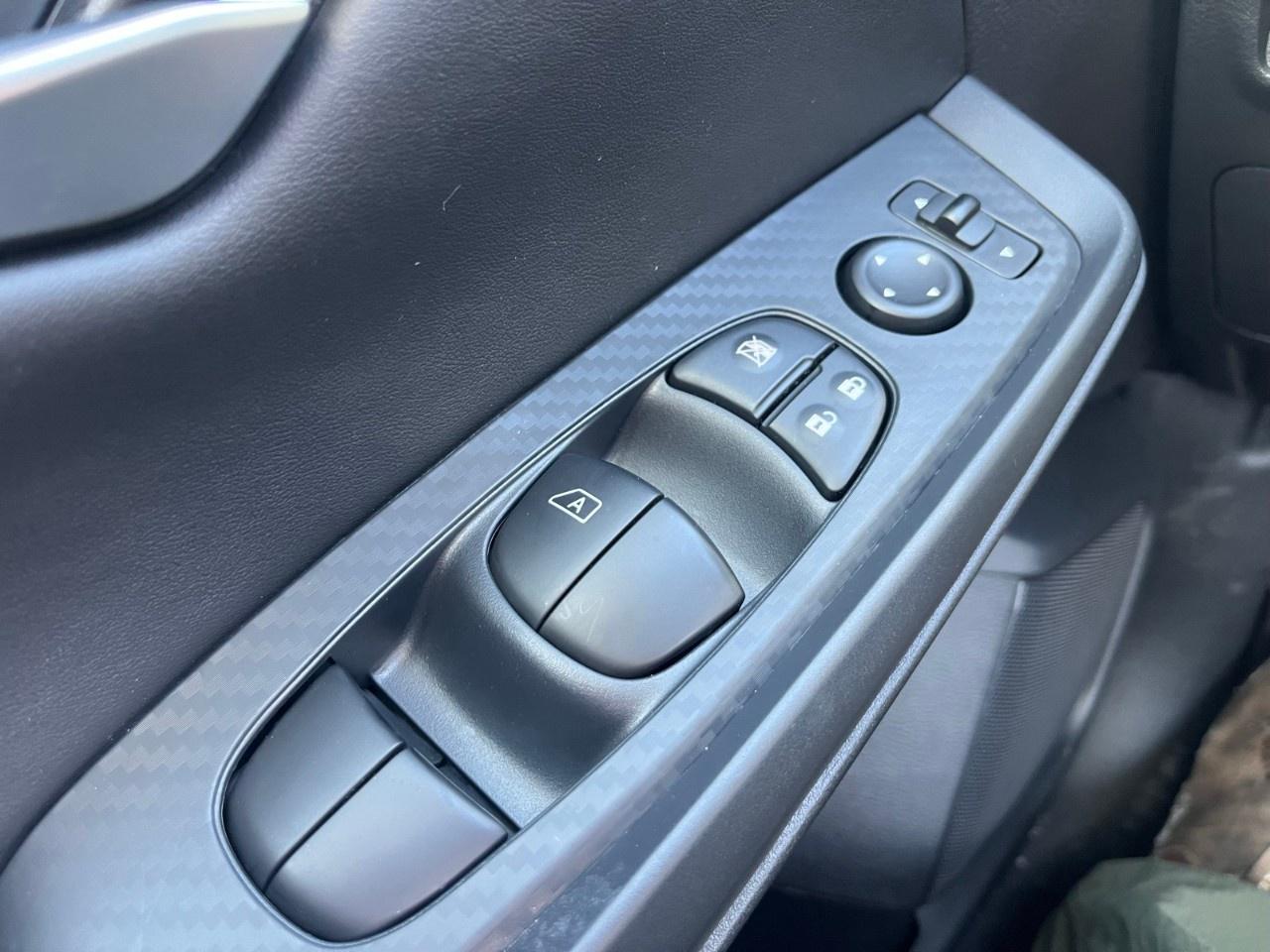 2025 Nissan Sentra SV CVT Photo