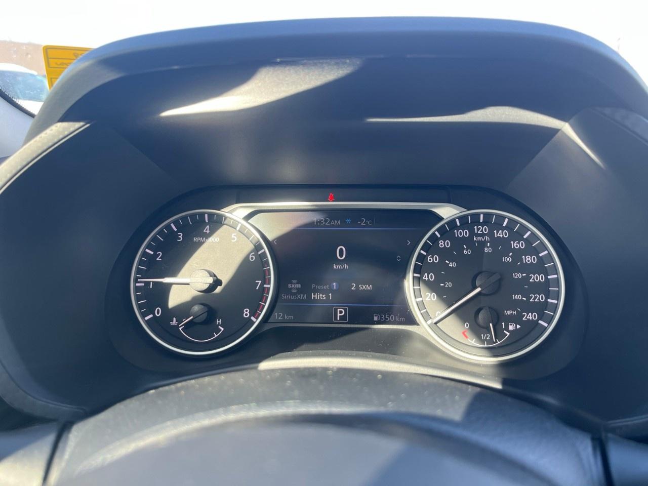 2025 Nissan Sentra SV CVT Photo