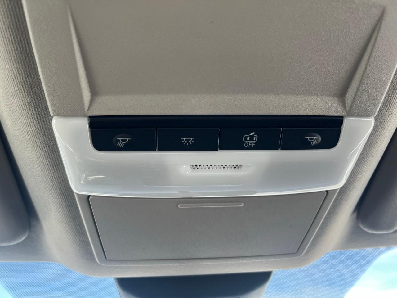 2025 Nissan Sentra SV CVT Photo