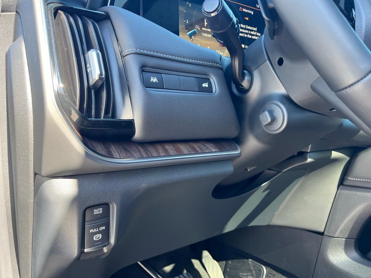 2026 Nissan Armada 4X4 PLATINUM Photo