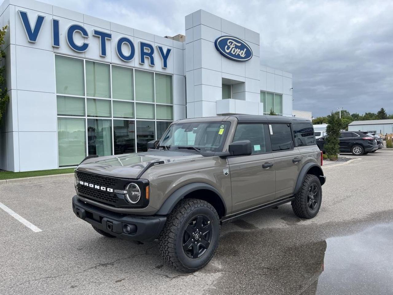 New 2025 Ford Bronco Big Bend for sale in Chatham, ON