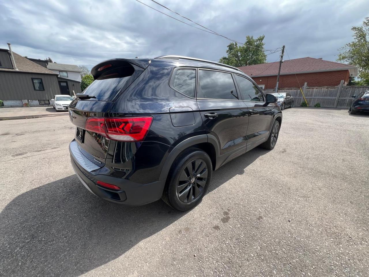 2022 Volkswagen Taos Trendline AWD Photo