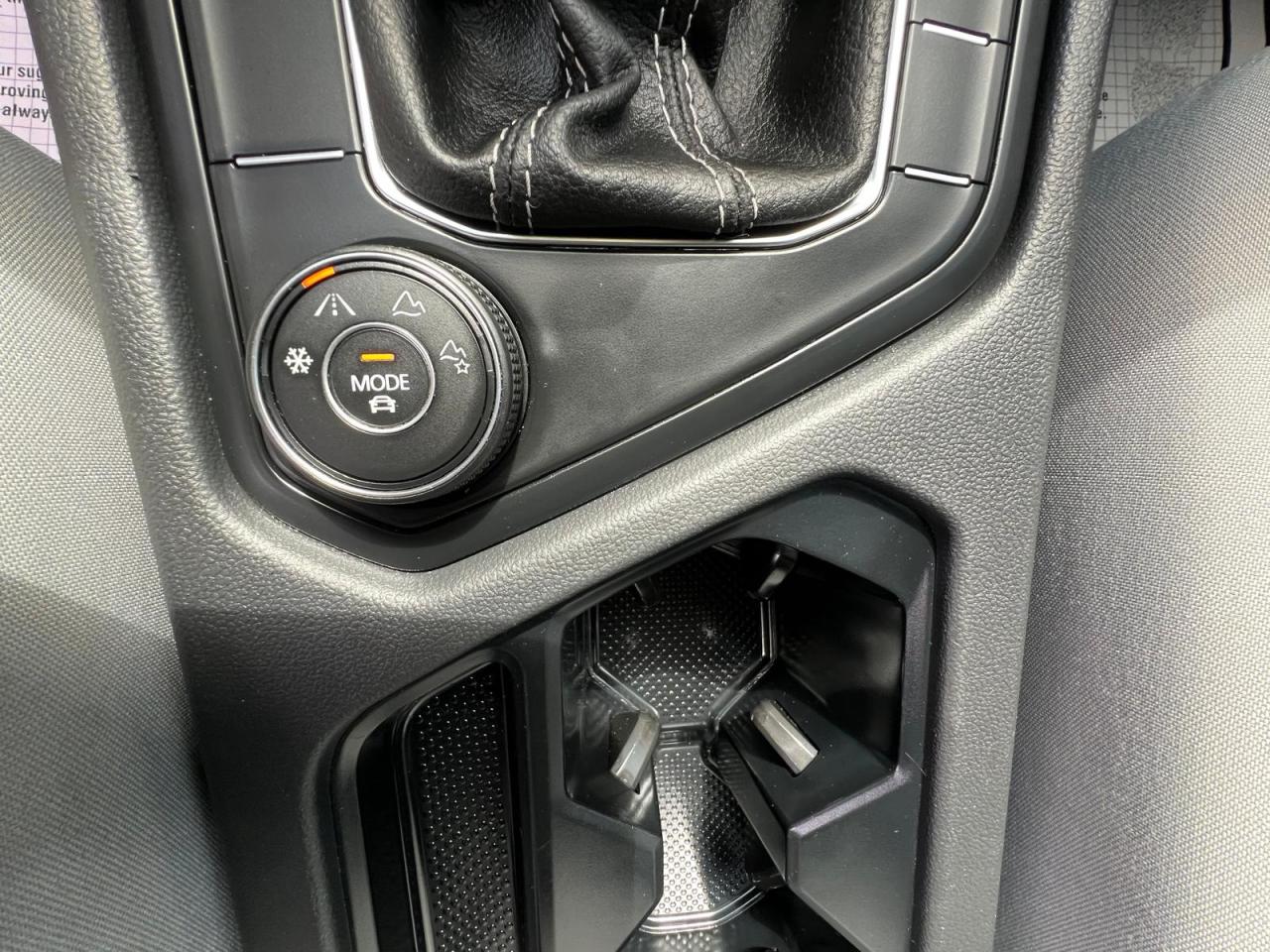 2022 Volkswagen Taos Trendline AWD Photo