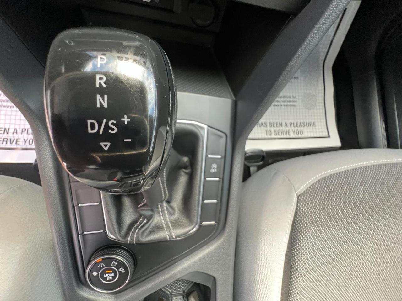 2022 Volkswagen Taos Trendline AWD Photo