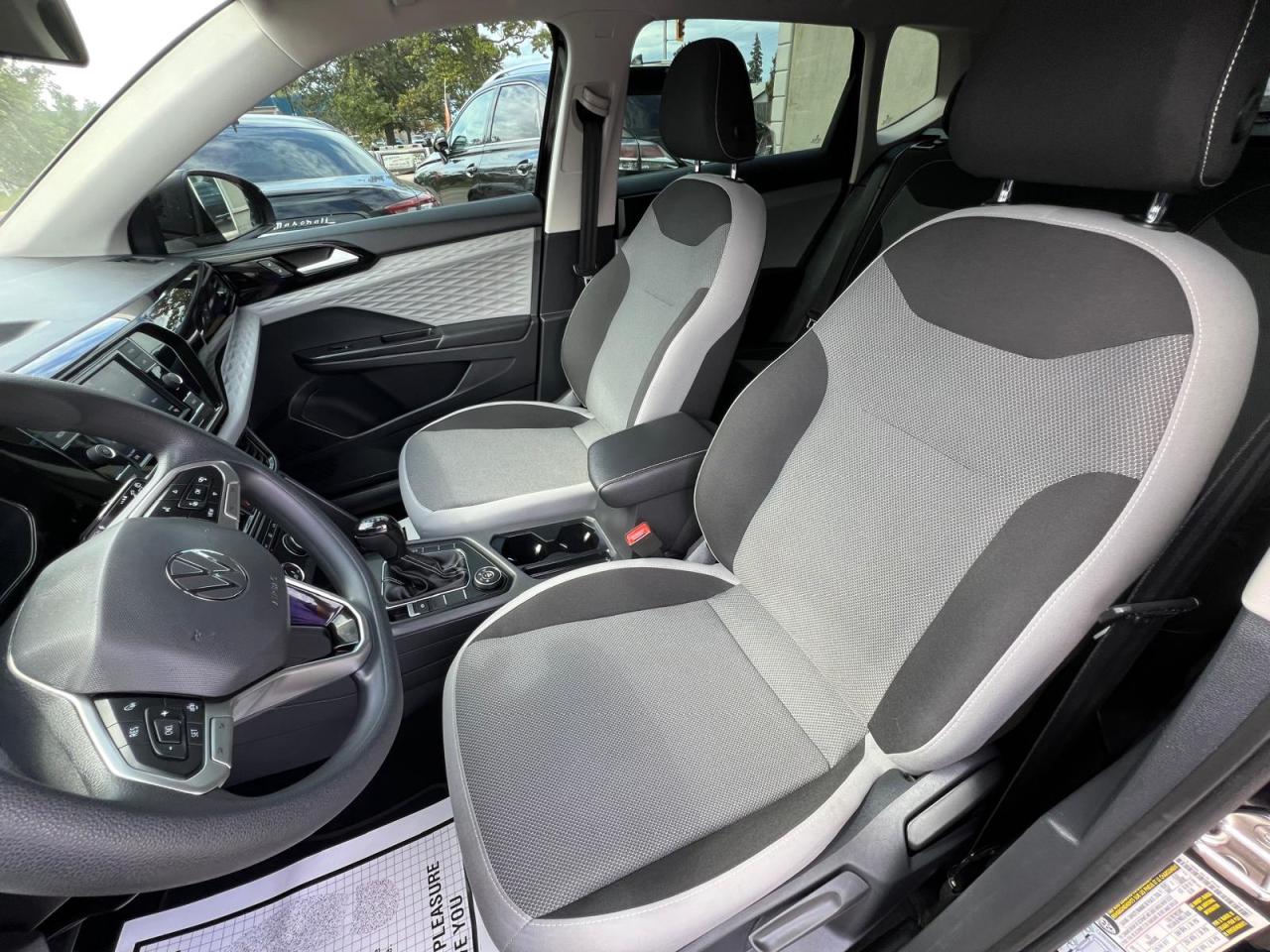 2022 Volkswagen Taos Trendline AWD Photo