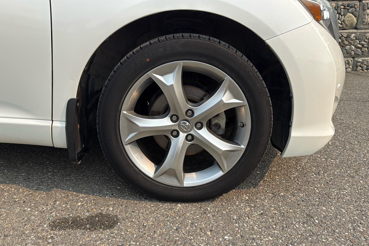 2016 Toyota Venza LIMITED Limited Photo