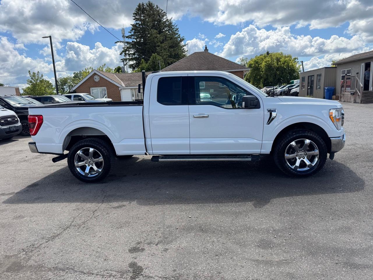 2021 Ford F-150 XLT, NAVIGATION, 4X4, 3.5L, NO ACCIDENTS - Photo #6