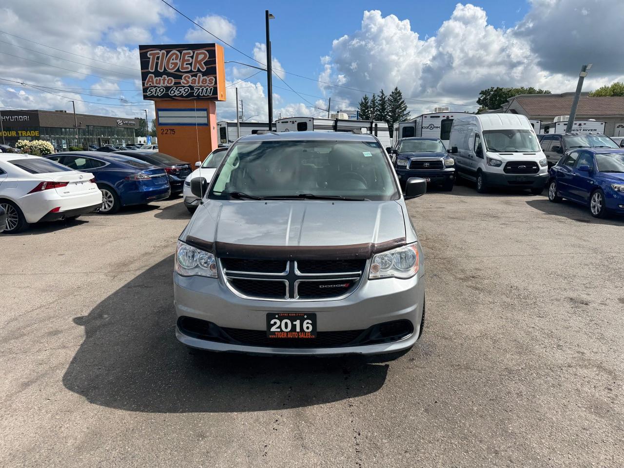 2016 Dodge Grand Caravan AS IS, SXT, RUNS AND DRIVES GREAT - Photo #8
