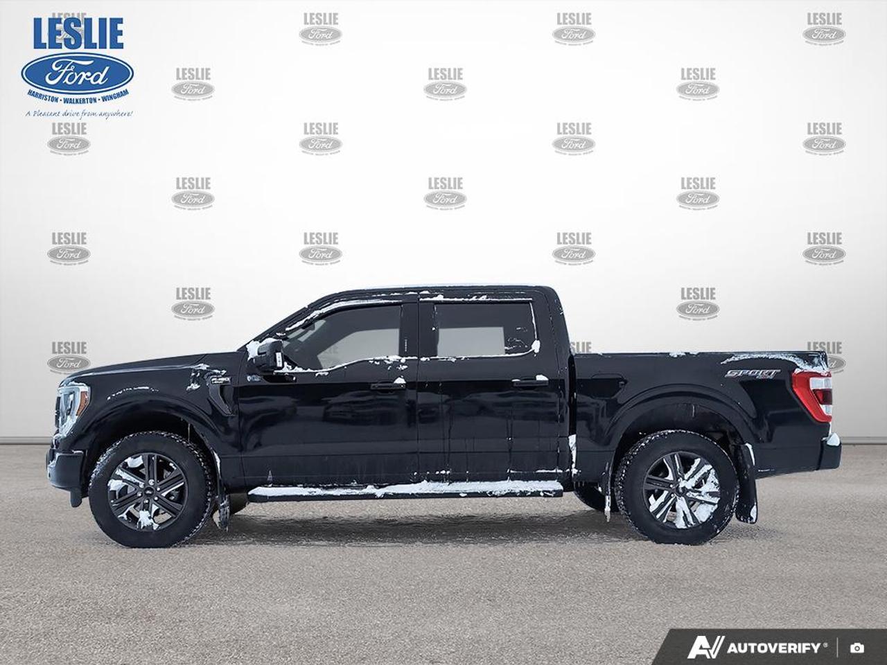 2022 Ford F-150 Lariat 4WD SuperCrew 5.5' Box Photo2