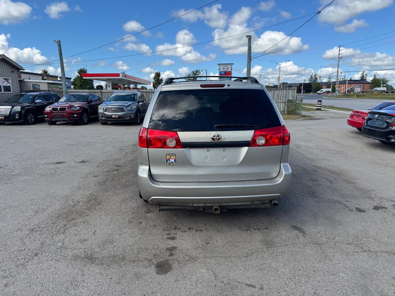 2006 Toyota Sienna AS IS, CE, RUNS AND DRIVES GREAT - Photo #4