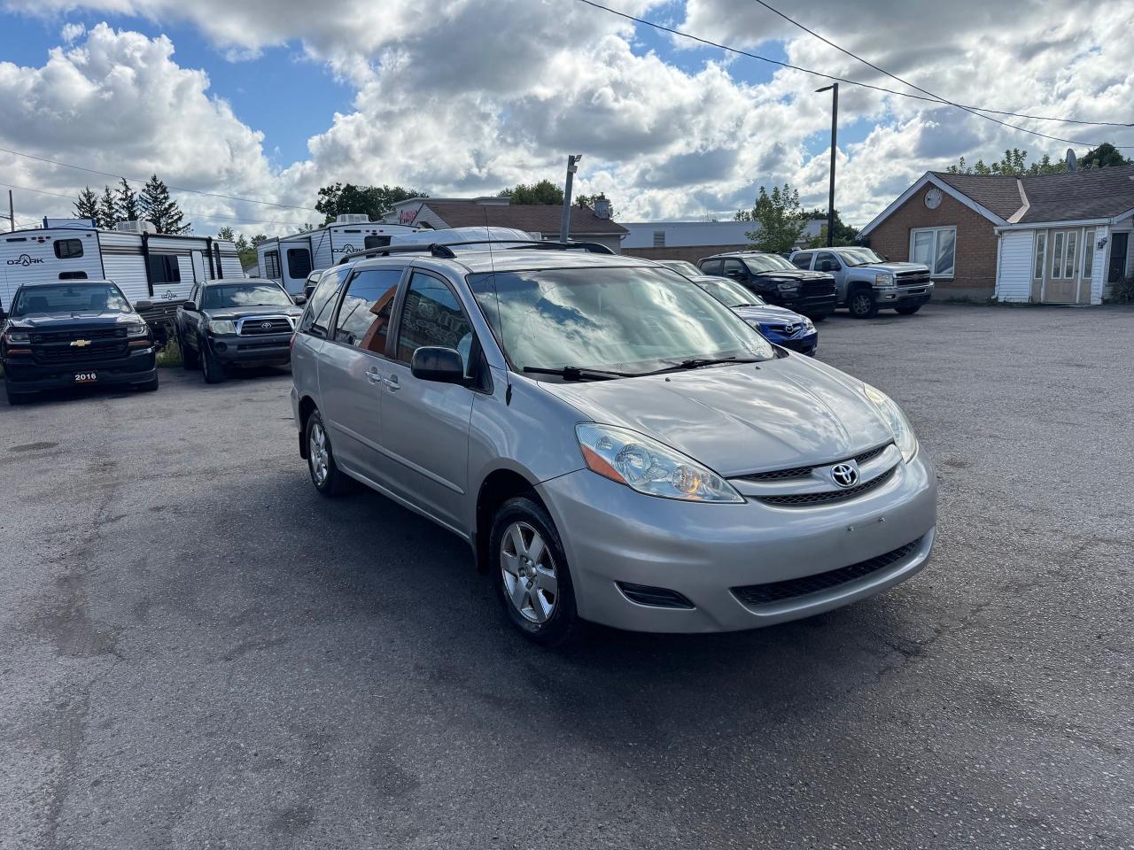2006 Toyota Sienna AS IS, CE, RUNS AND DRIVES GREAT - Photo #7