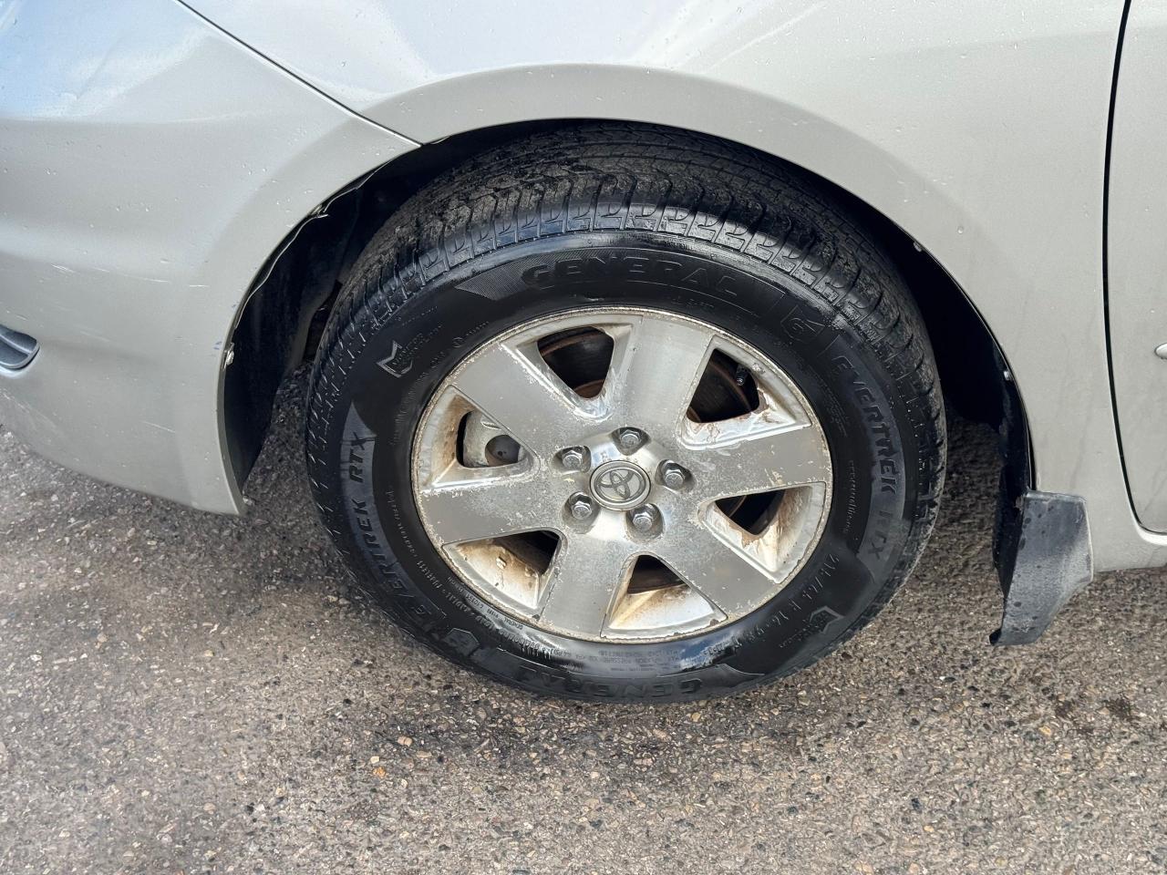 2006 Toyota Sienna AS IS, CE, RUNS AND DRIVES GREAT - Photo #9