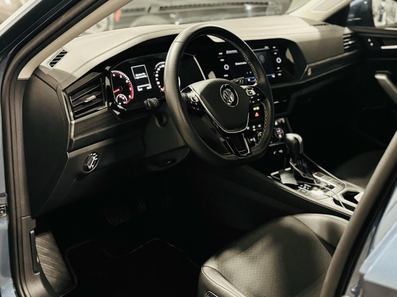 2021 Volkswagen Jetta HIGHLINE Photo