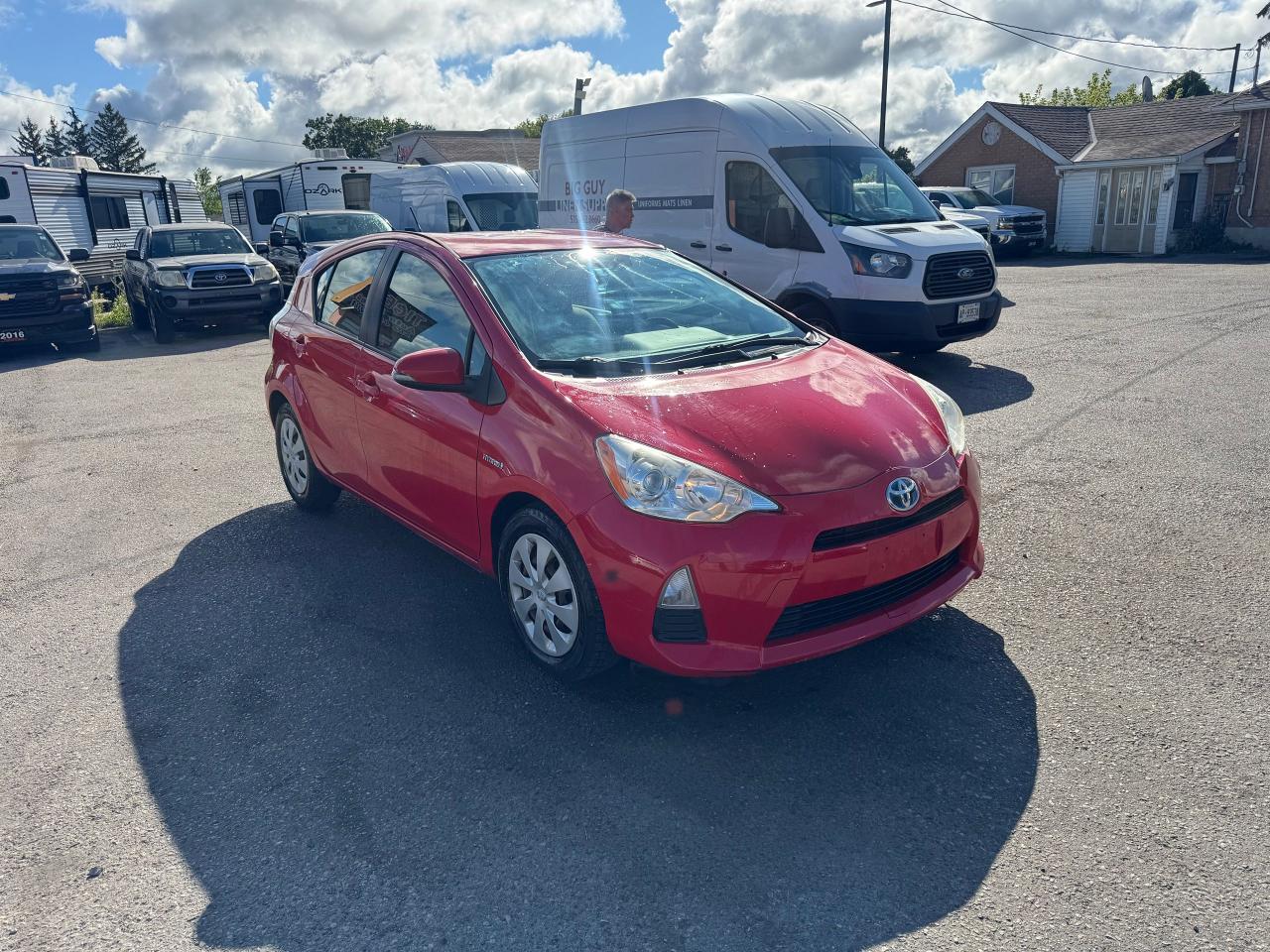 2013 Toyota Prius c WELL MAINTAINED, HYBRID, 3.9L/100KM, CERTIFIED - Photo #7