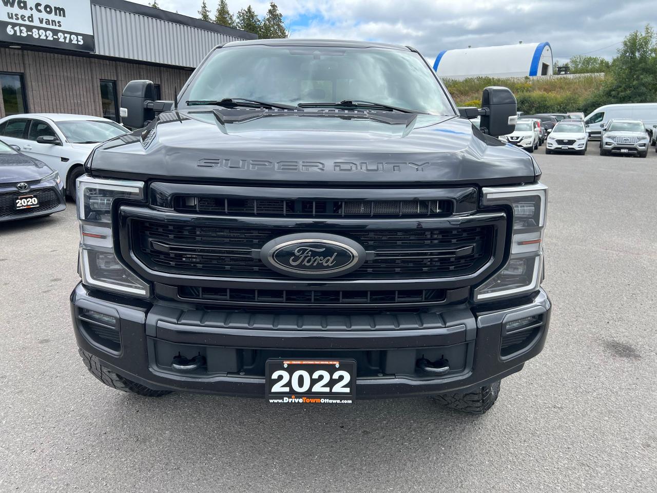 2022 Ford SUPER DUTY F-250 SRW LARIAT - Photo #8
