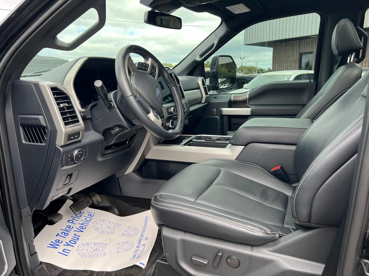2022 Ford SUPER DUTY F-250 SRW LARIAT - Photo #10
