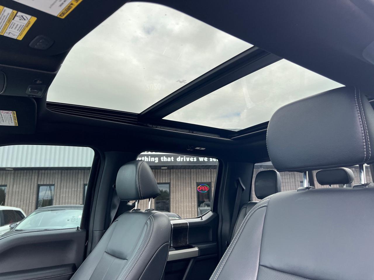 2022 Ford SUPER DUTY F-250 SRW LARIAT - Photo #18