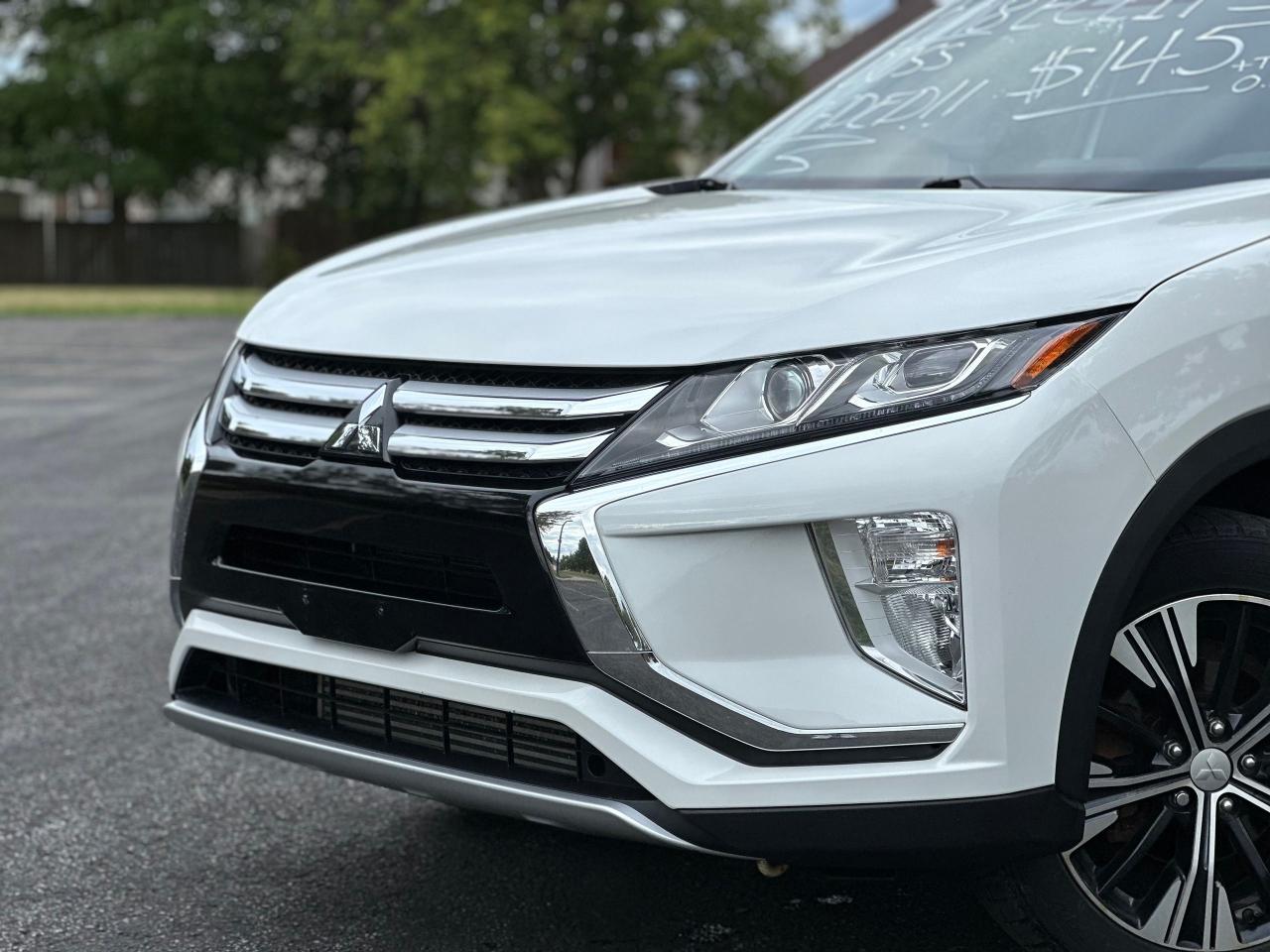 2018 Mitsubishi Eclipse Cross SE - Photo #2