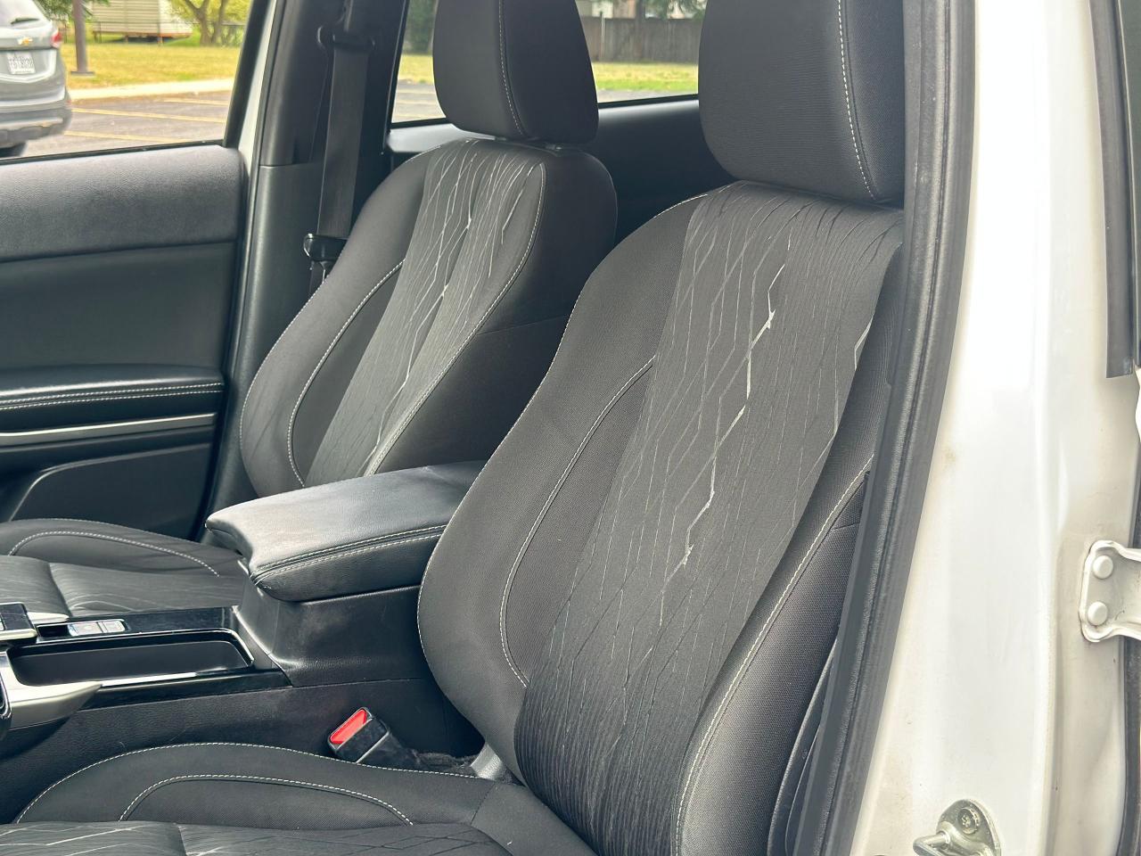 2018 Mitsubishi Eclipse Cross SE - Photo #10