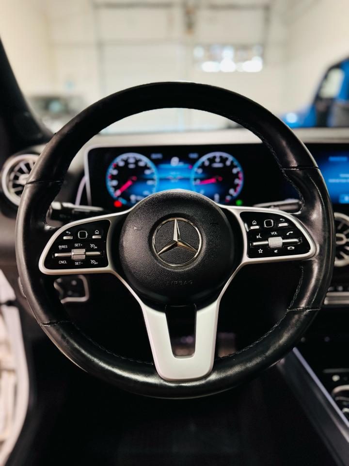 2021 Mercedes-Benz GLB GLB 250 - Photo #9