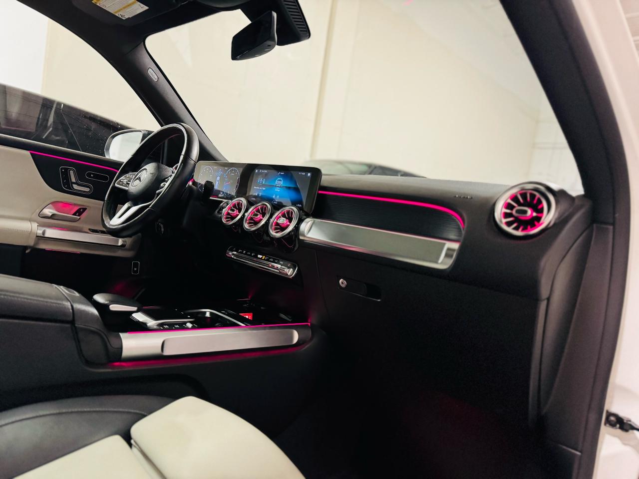 2021 Mercedes-Benz GLB GLB 250 - Photo #25