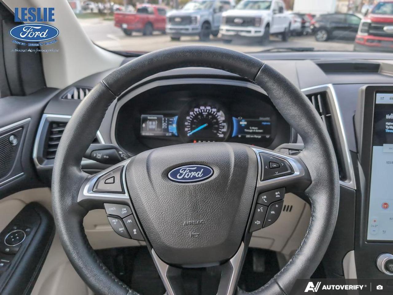 2022 Ford Edge Titanium Photo