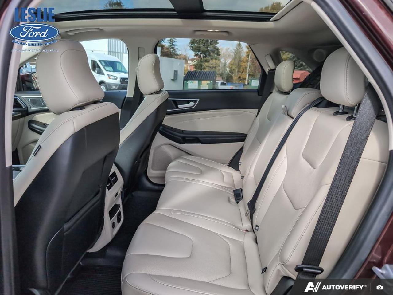 2022 Ford Edge Titanium AWD Photo