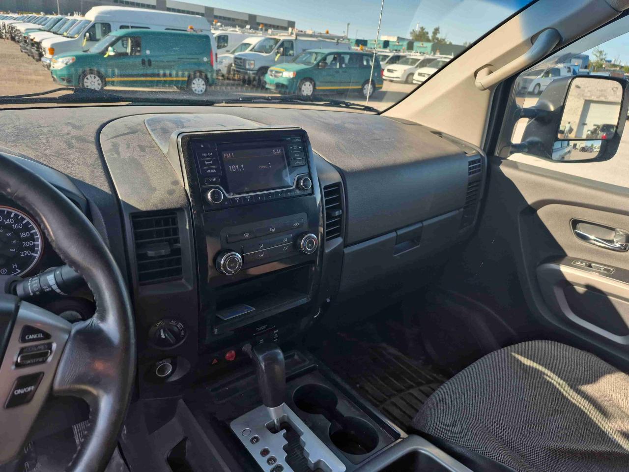 2015 Nissan Titan  - Photo #10