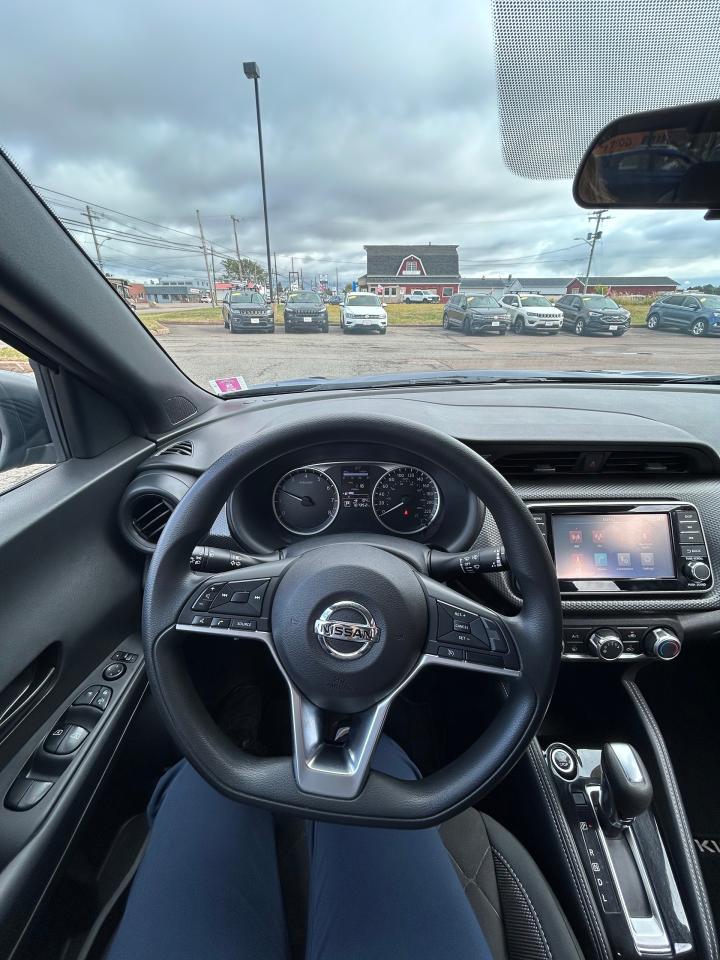 2019 Nissan Kicks S - Photo #9