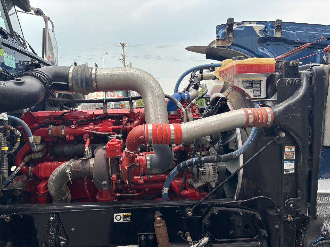 2022 PETERBILT 389  - Photo #17