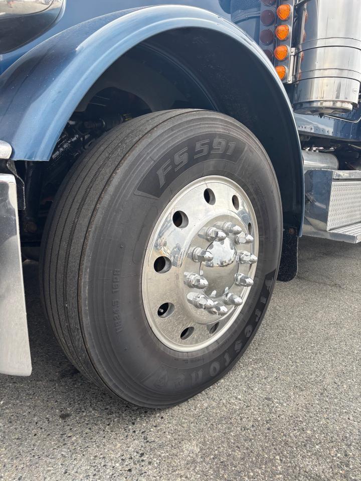 2022 PETERBILT 389  - Photo #12