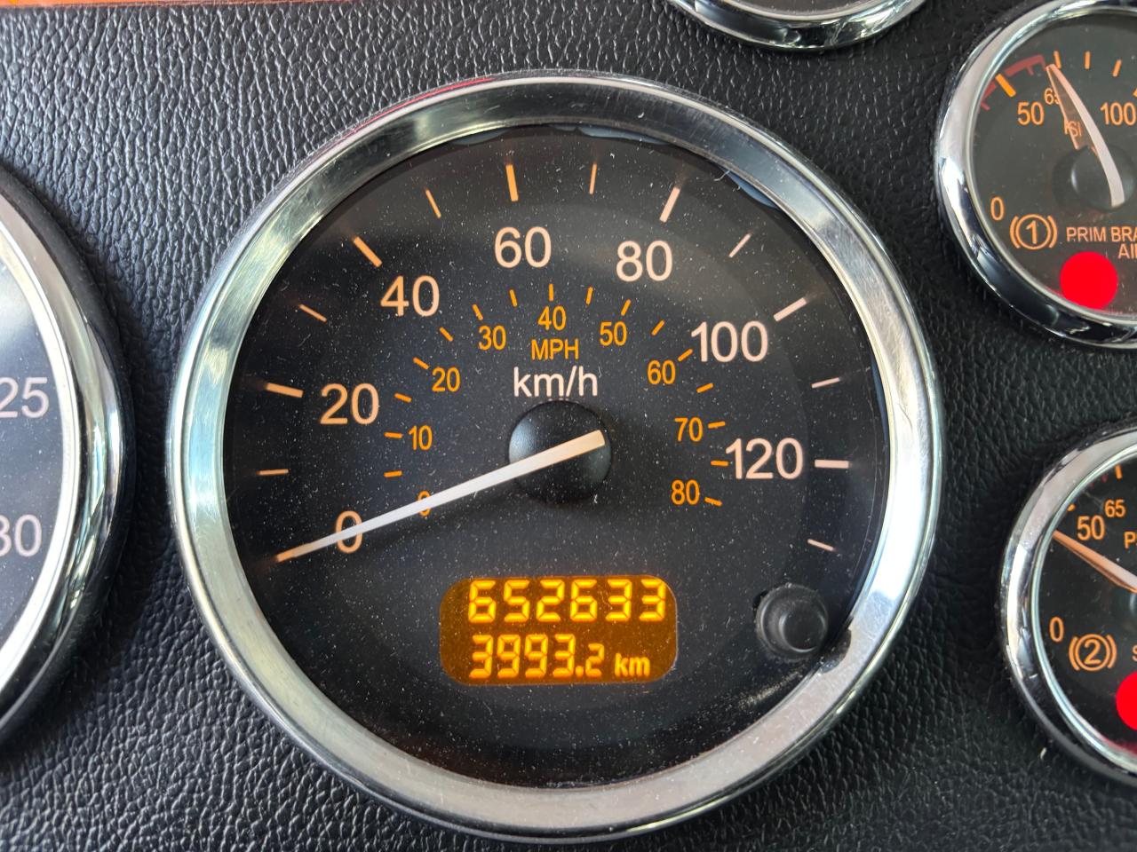 2022 PETERBILT 389  - Photo #6