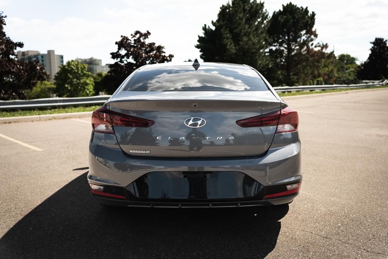 2020 Hyundai Elantra Preferred w/Sun & Safety Package | ONE OWNER | - Photo #5