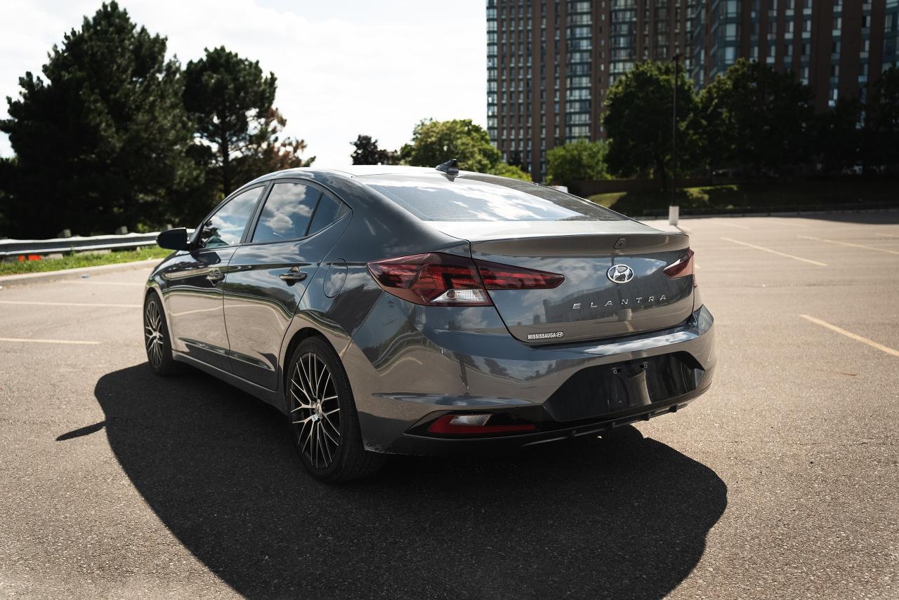 2020 Hyundai Elantra Preferred w/Sun & Safety Package | ONE OWNER | - Photo #6