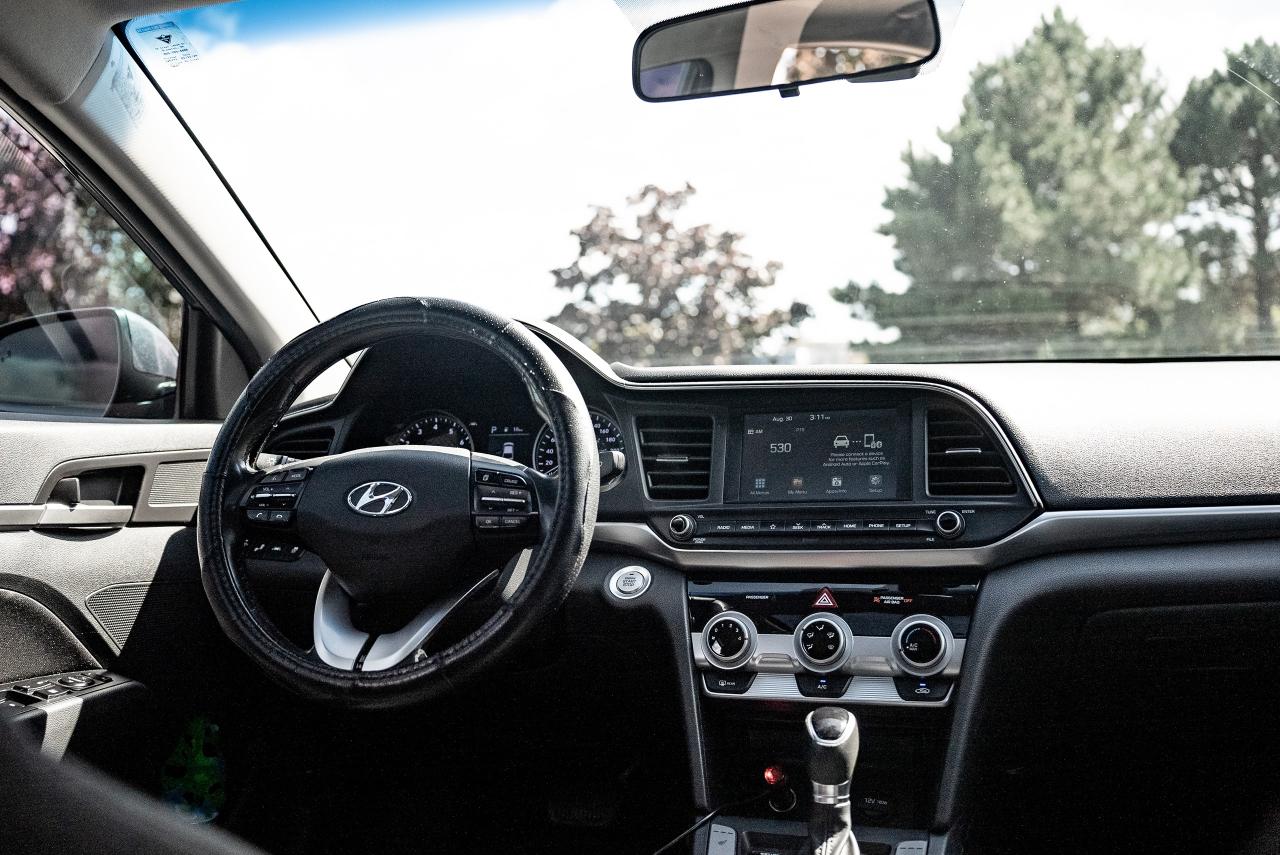 2020 Hyundai Elantra Preferred w/Sun & Safety Package | ONE OWNER | - Photo #10