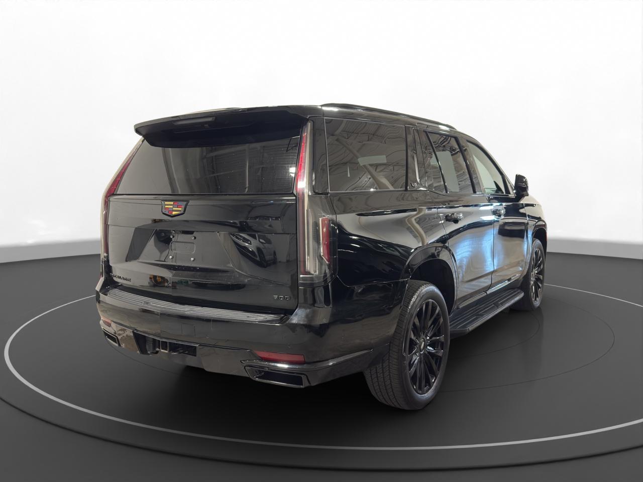 2023 Cadillac Escalade 4WD Premium Luxury - Photo #7