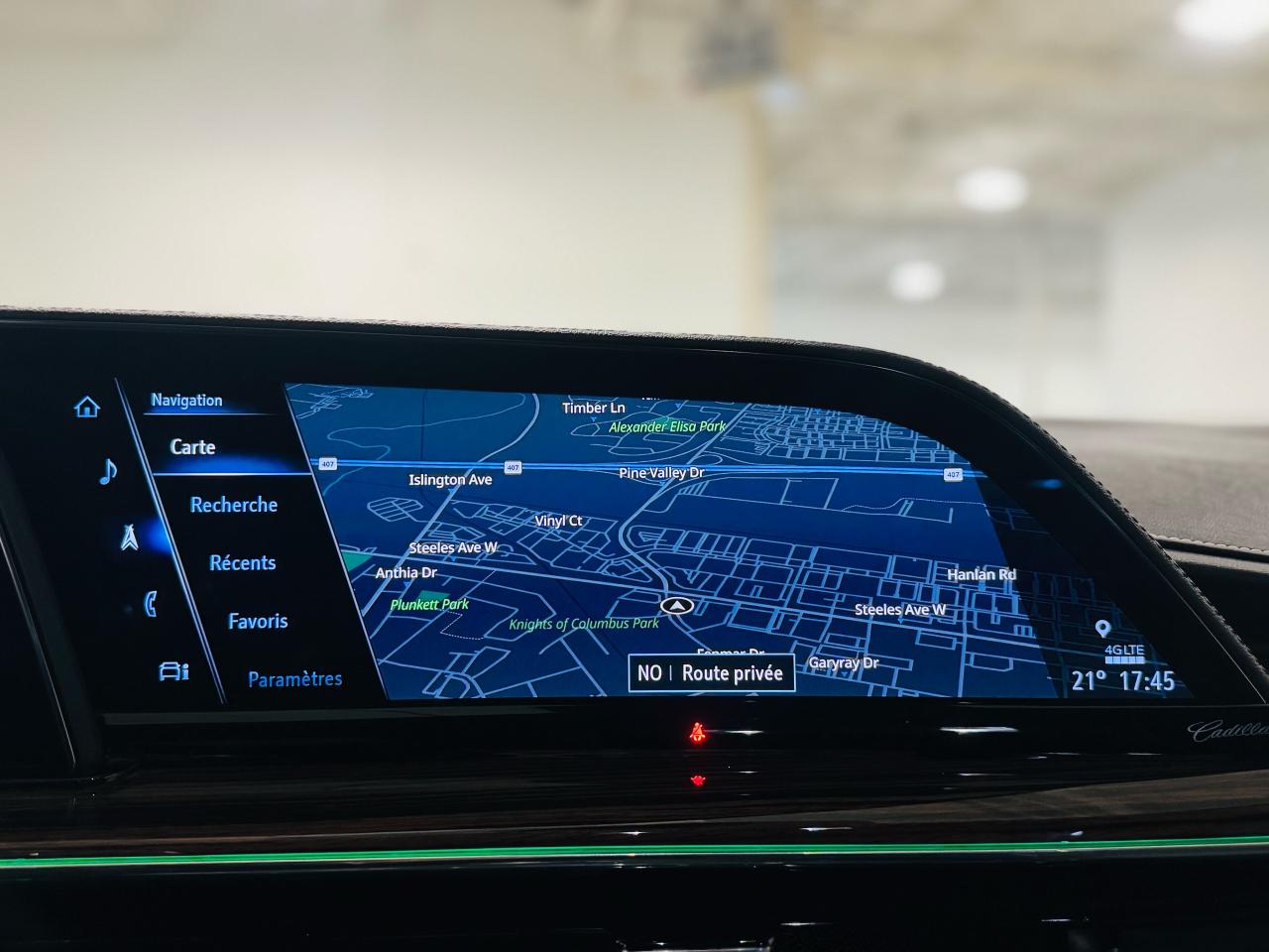 2023 Cadillac Escalade 4WD Premium Luxury - Photo #13