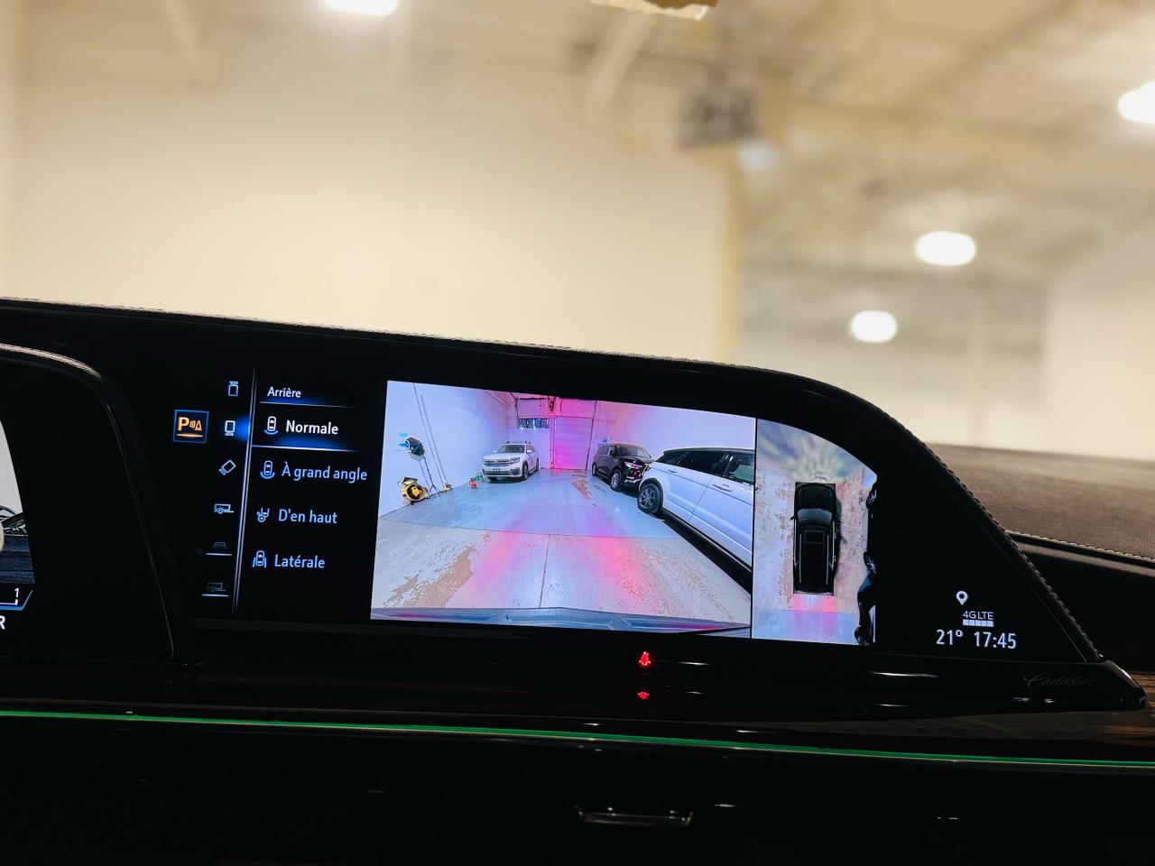 2023 Cadillac Escalade 4WD Premium Luxury - Photo #14