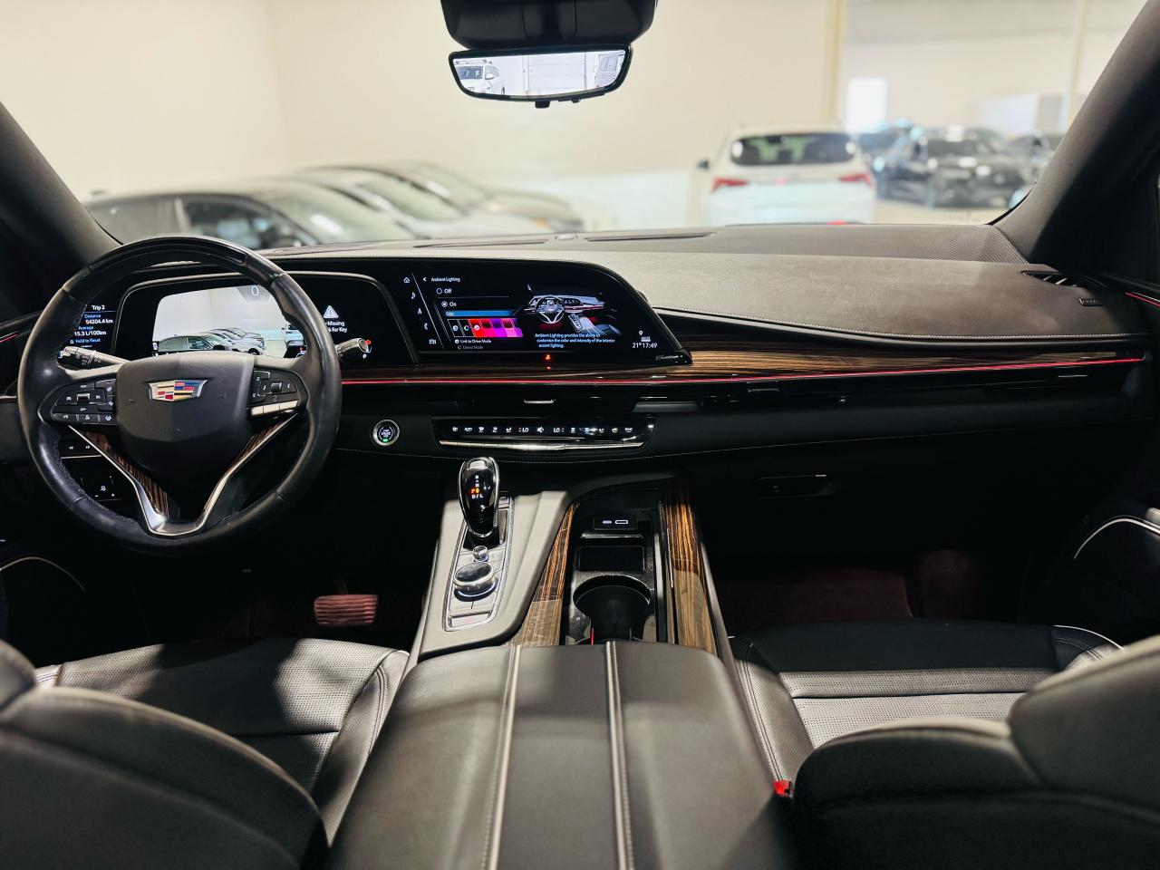 2023 Cadillac Escalade 4WD Premium Luxury - Photo #28