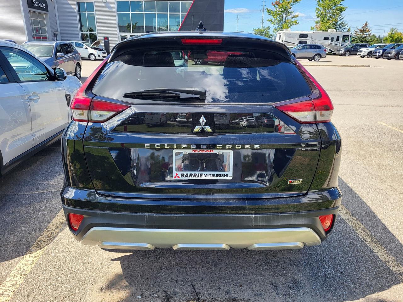 2023 Mitsubishi Eclipse Cross LE Photo