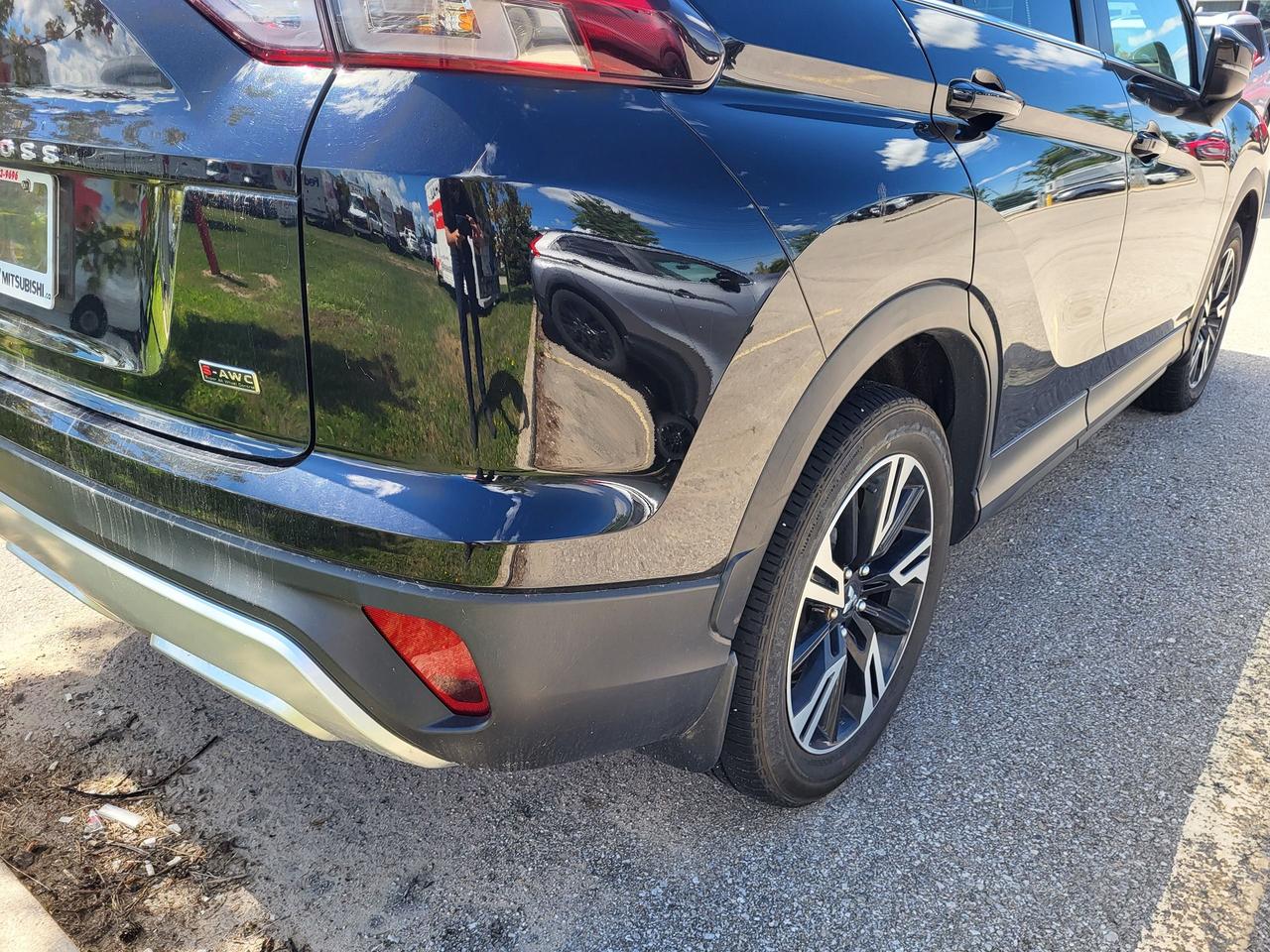2023 Mitsubishi Eclipse Cross LE Photo