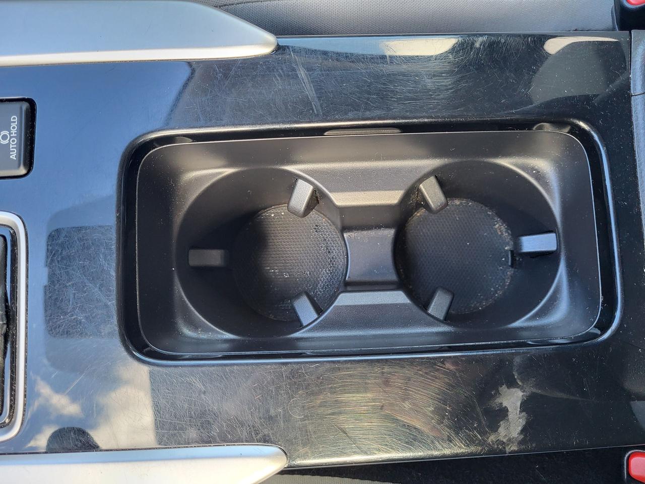 2023 Mitsubishi Eclipse Cross LE Photo