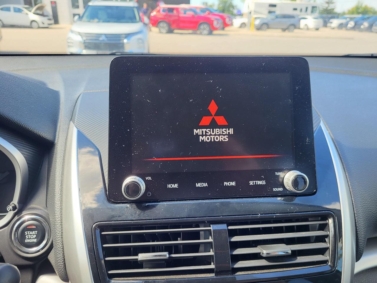 2023 Mitsubishi Eclipse Cross LE Photo