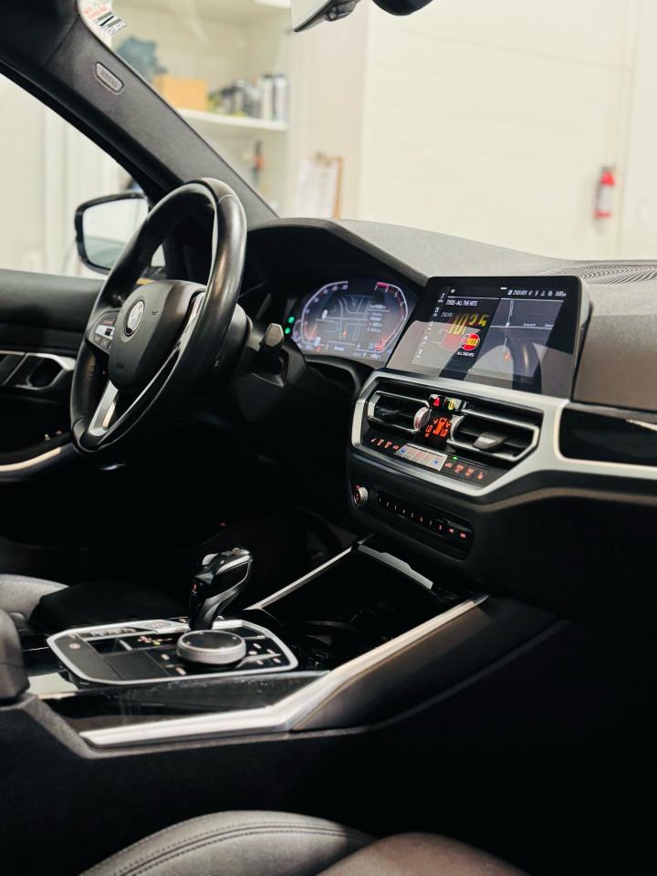 2021 BMW 3 Series 330i xDrive - Photo #21