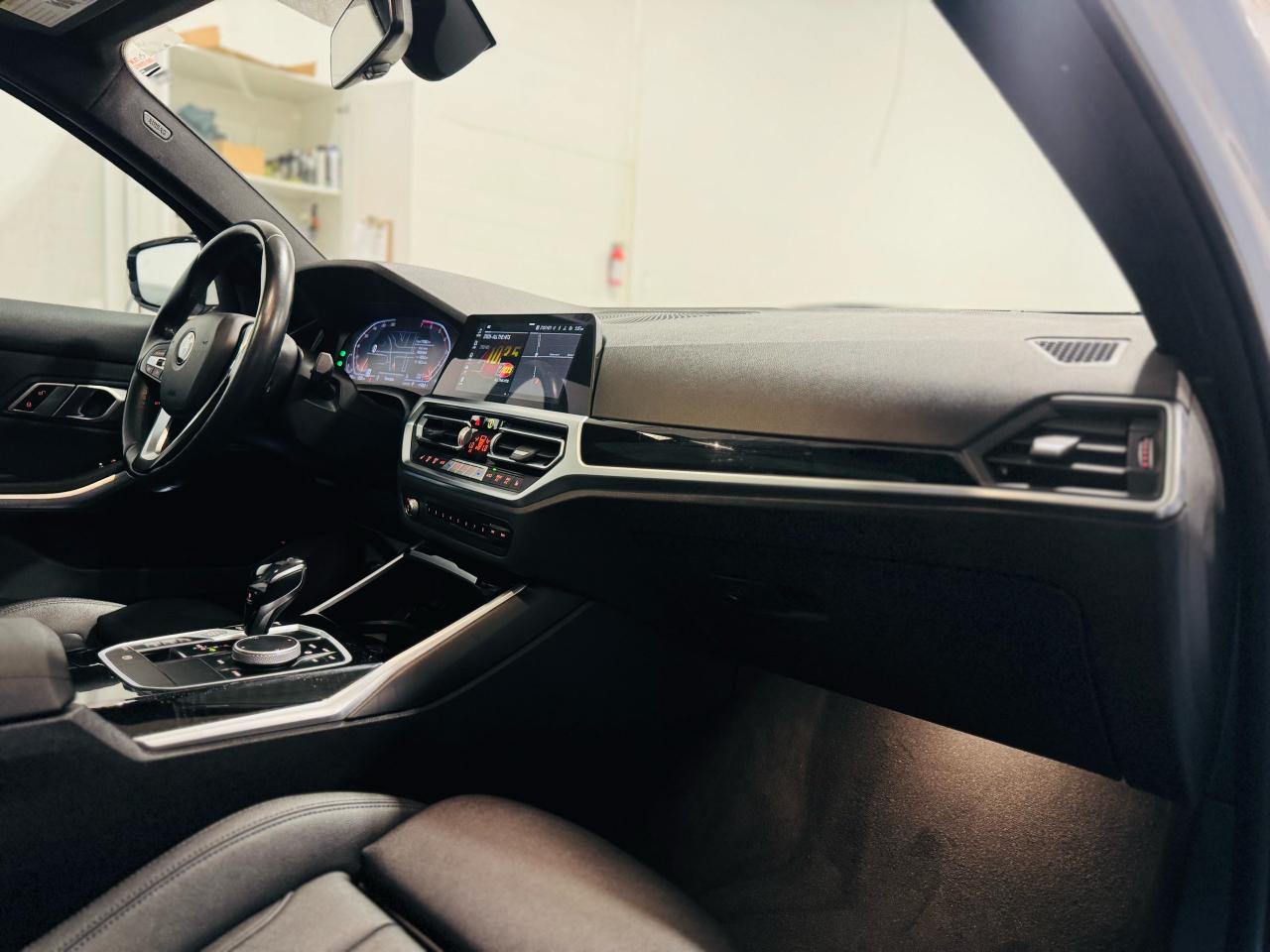 2021 BMW 3 Series 330i xDrive - Photo #22